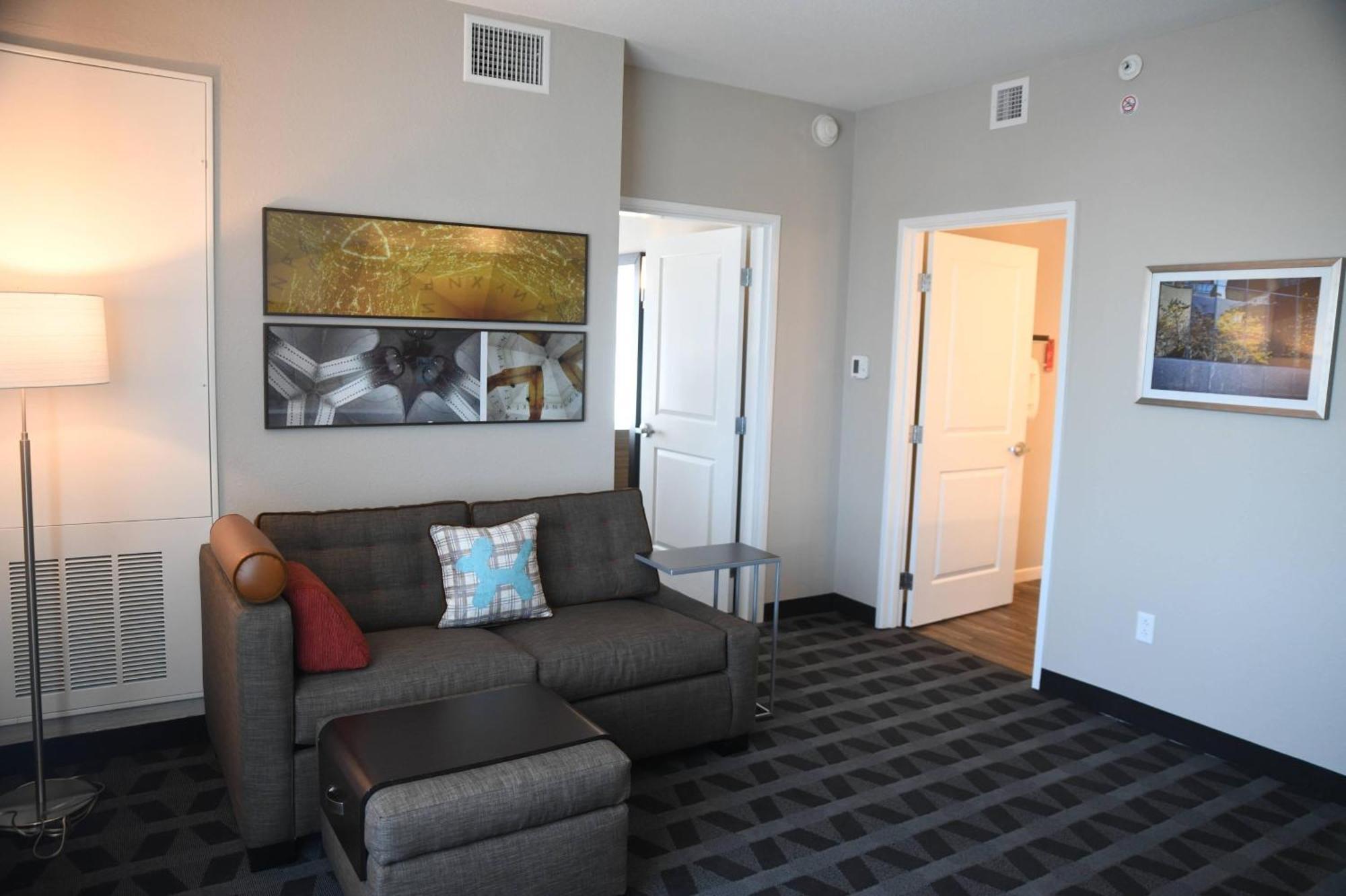 Towneplace Suites Kansas City At Briarcliff Ngoại thất bức ảnh